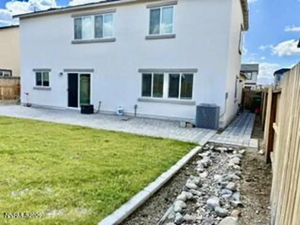 8978 Wolf River Reno NV 89506
