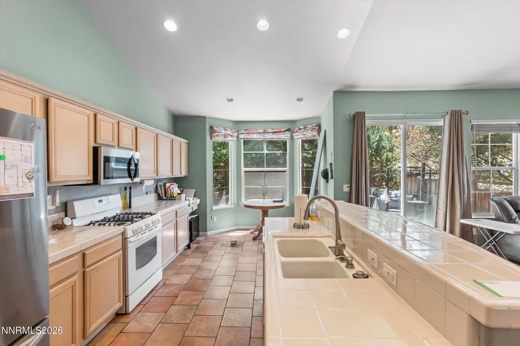 6617 Copper Ann Sparks NV 89436
