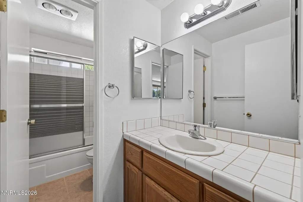 2724 Stewart Minden NV 89423