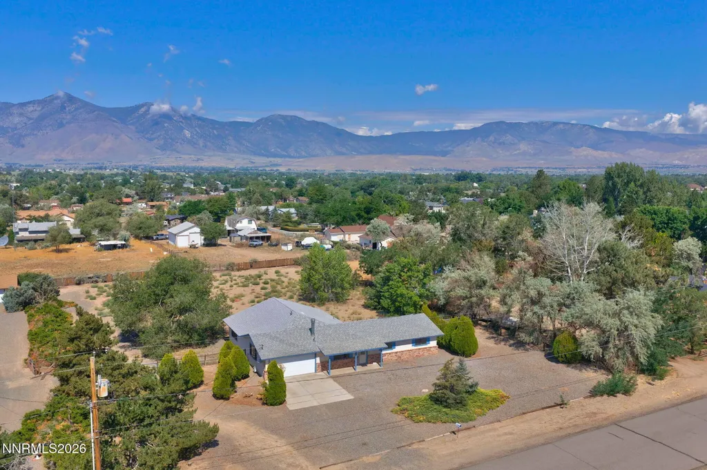 2724 Stewart Minden NV 89423