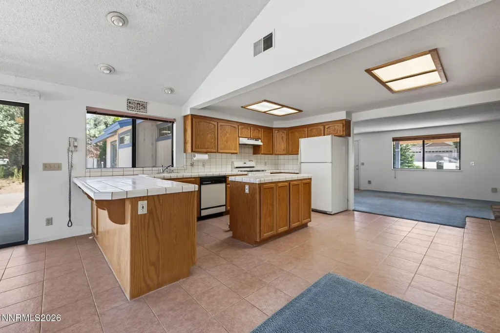 2724 Stewart Minden NV 89423