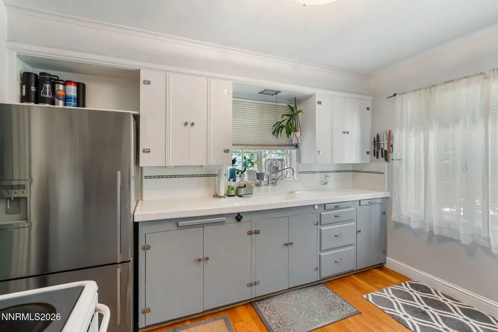 236 Bonnie Briar Reno NV 89509