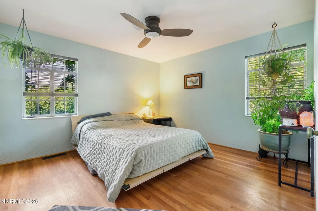 236 Bonnie Briar Reno NV 89509