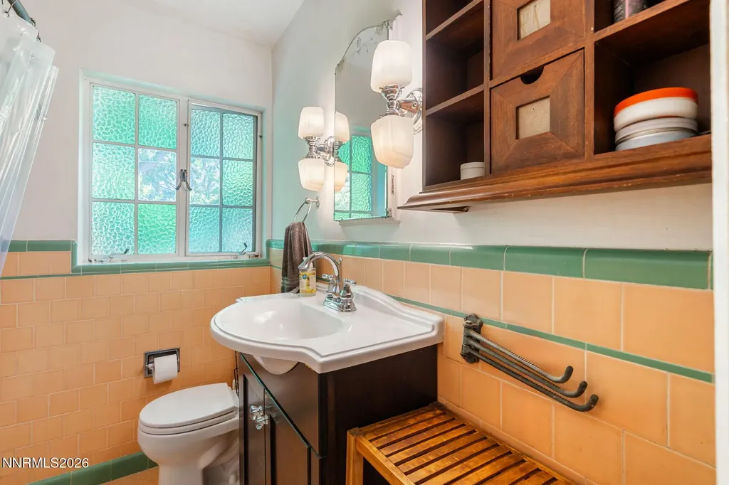 236 Bonnie Briar Reno NV 89509