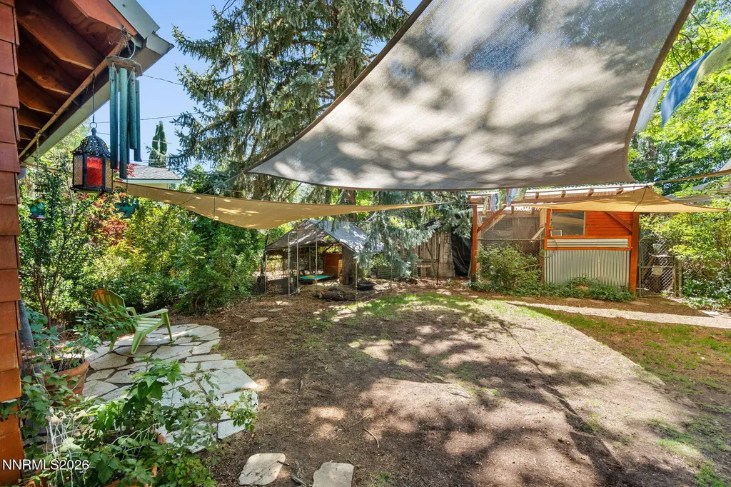 236 Bonnie Briar Reno NV 89509