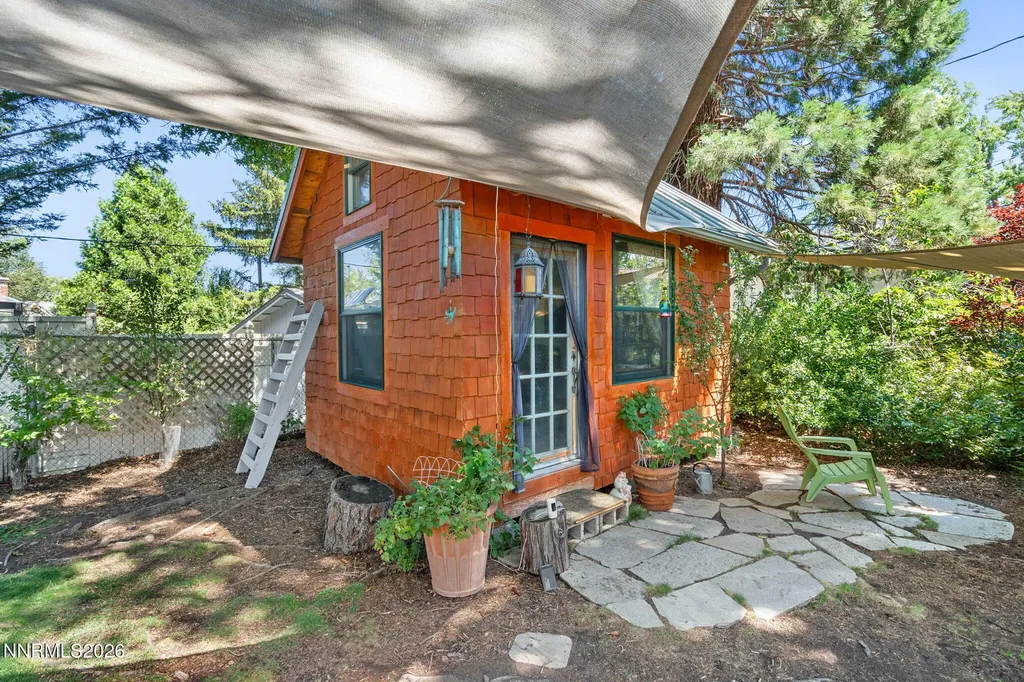 236 Bonnie Briar Reno NV 89509