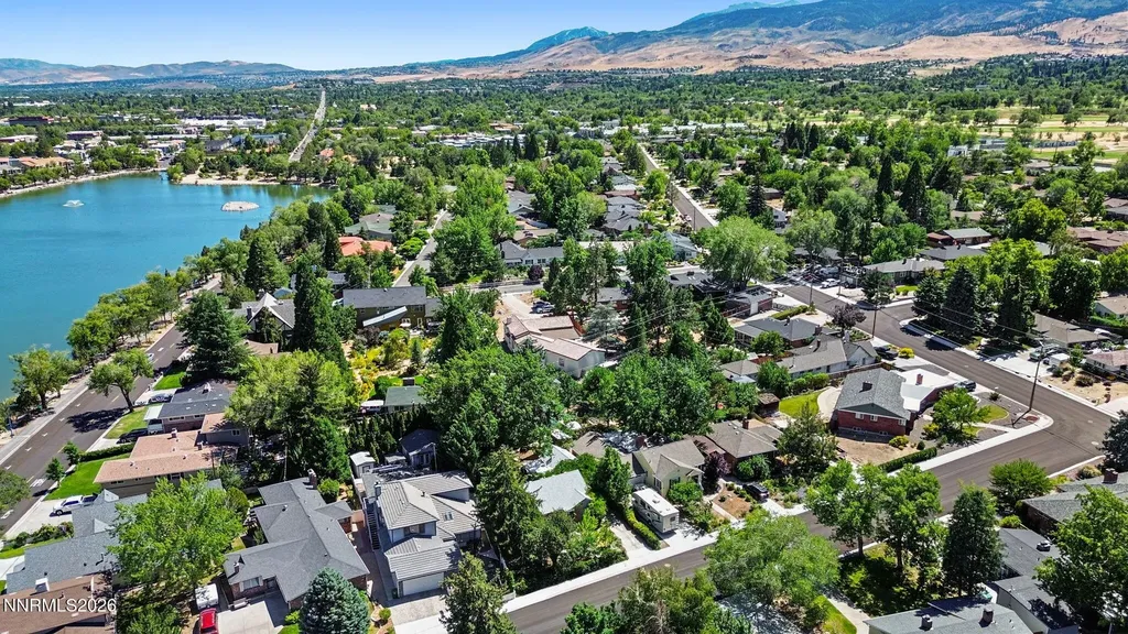 236 Bonnie Briar Reno NV 89509