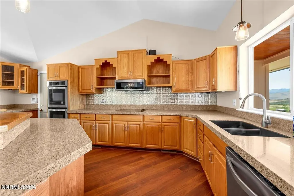 905 Thoroughbred Reno NV 89508