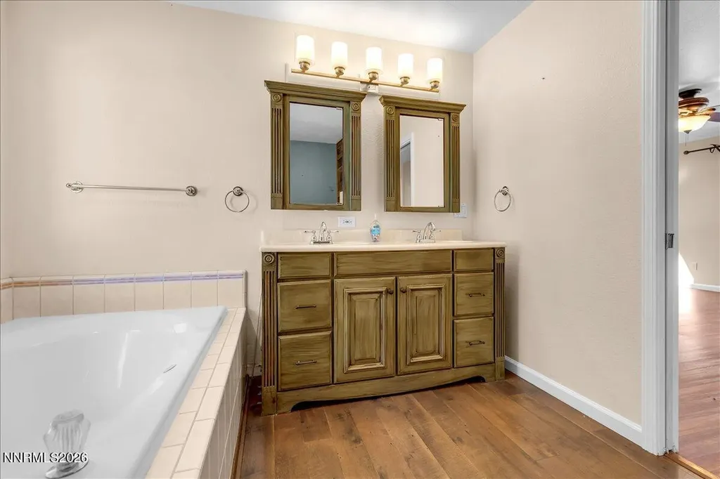 905 Thoroughbred Reno NV 89508
