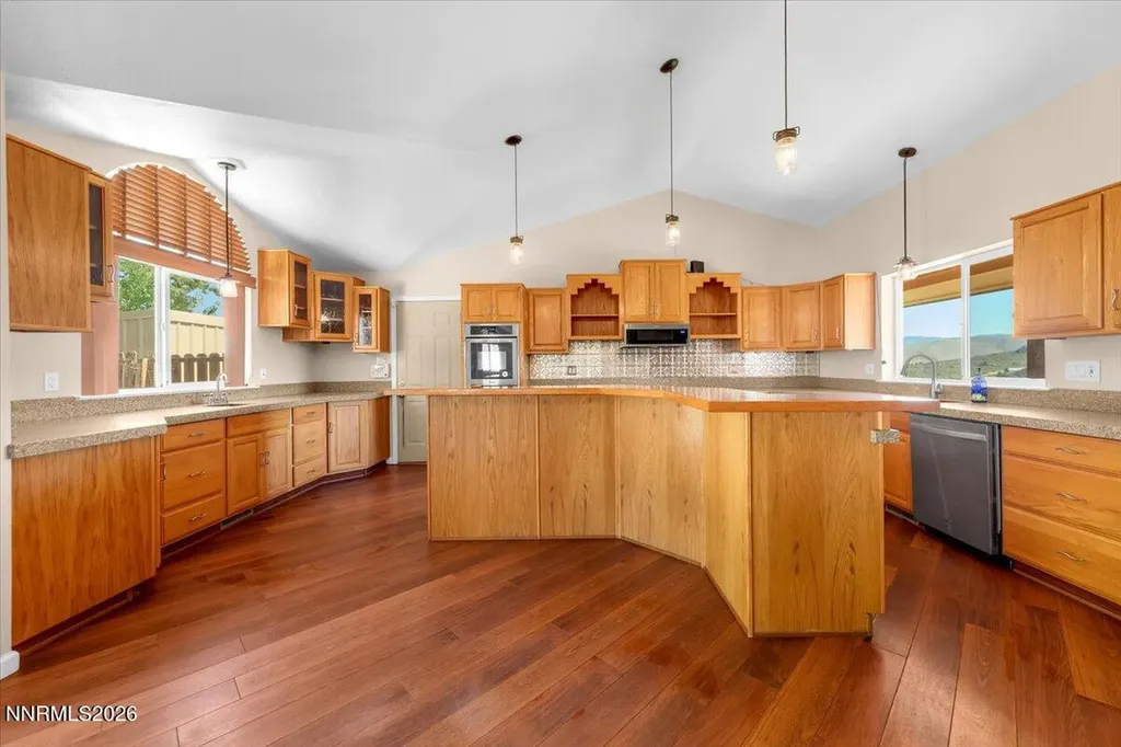 905 Thoroughbred Reno NV 89508