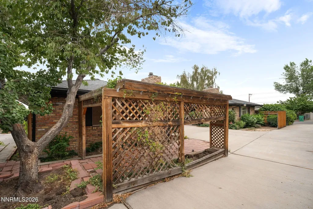 1495 6th Reno NV 89503