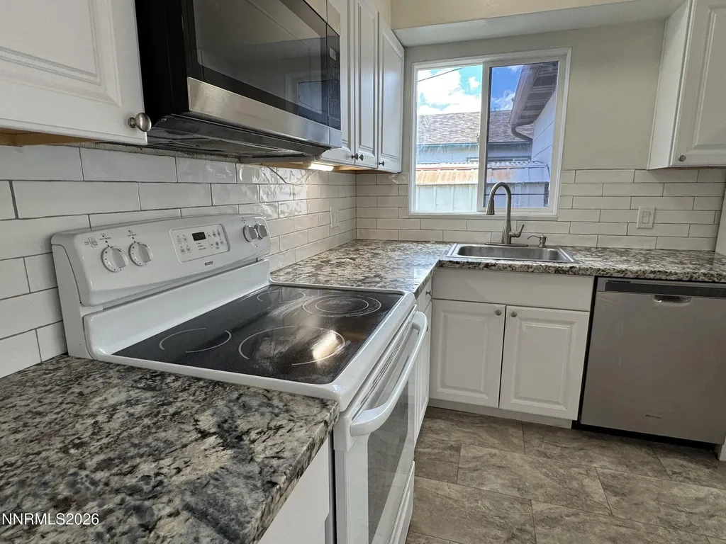 1190 Grand Canyon Reno NV 89502