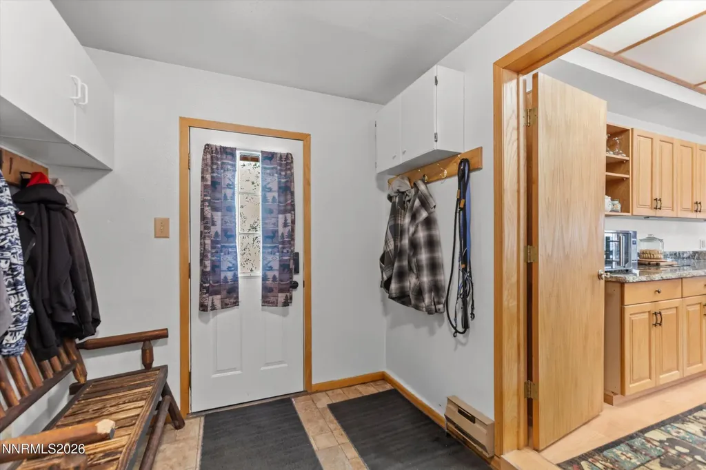 21595 Dortort Reno NV 89521