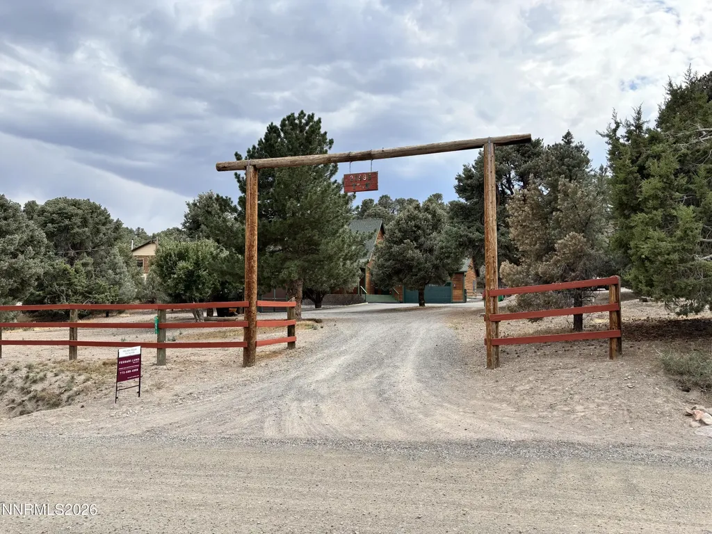 21595 Dortort Reno NV 89521