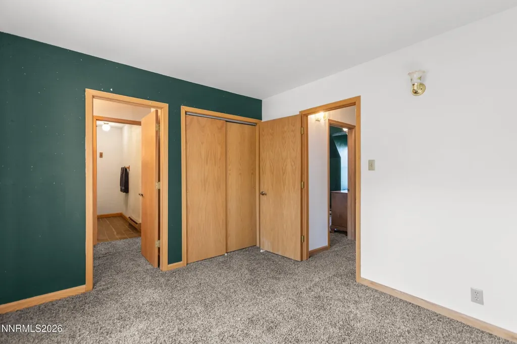 21595 Dortort Reno NV 89521