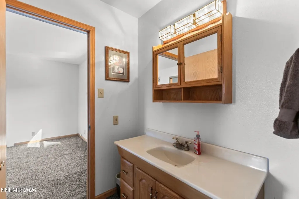 21595 Dortort Reno NV 89521