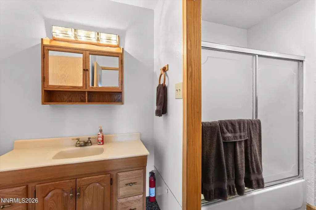 21595 Dortort Reno NV 89521