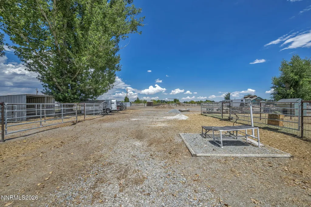 20 Baker Yerington NV 89447