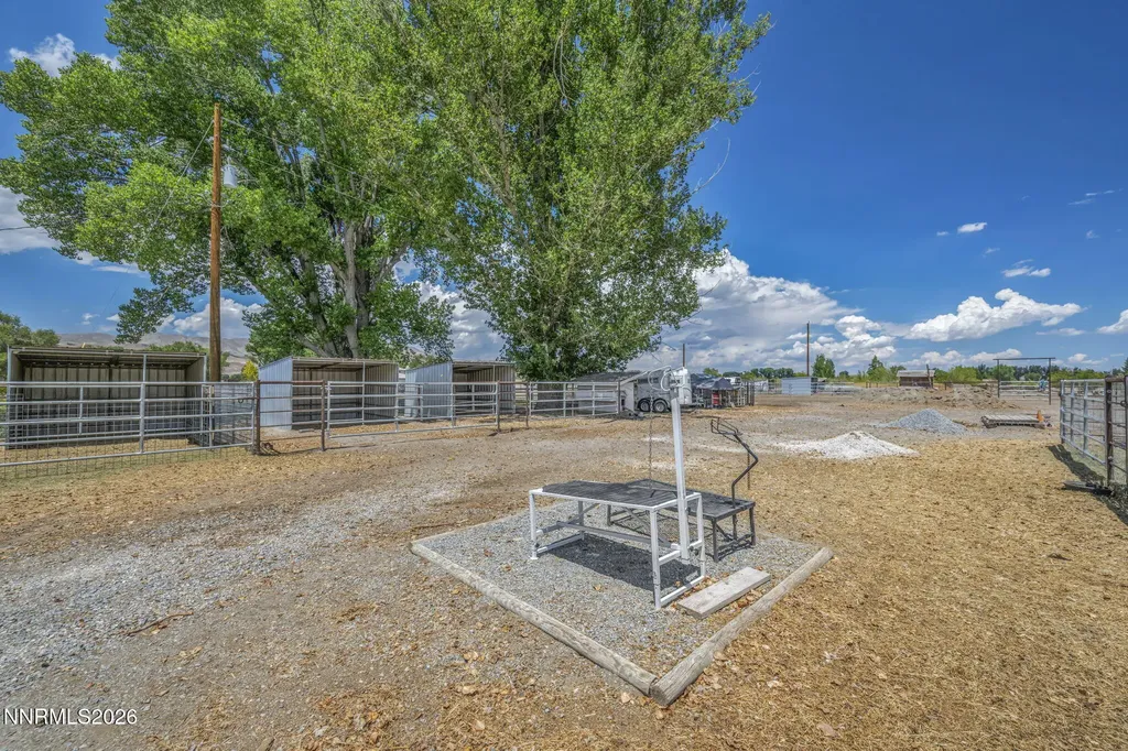 20 Baker Yerington NV 89447