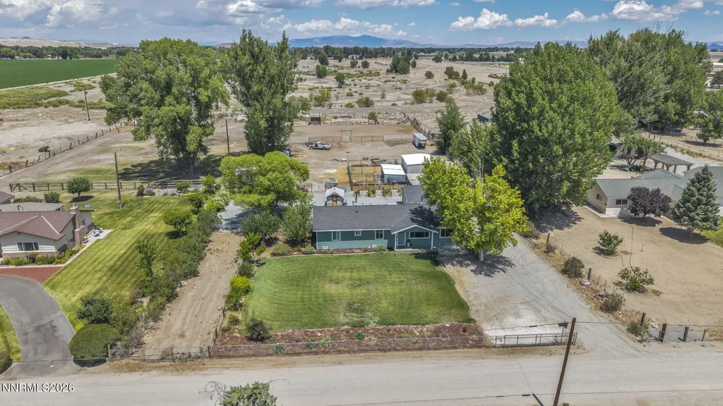 20 Baker Yerington NV 89447