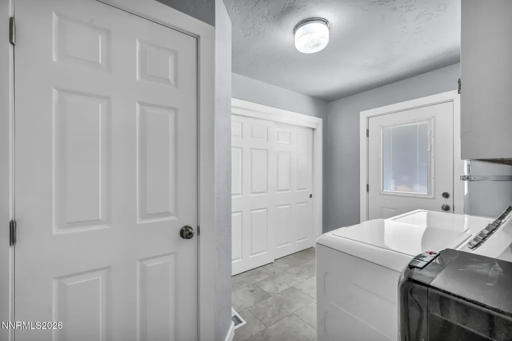 20 Baker Yerington NV 89447