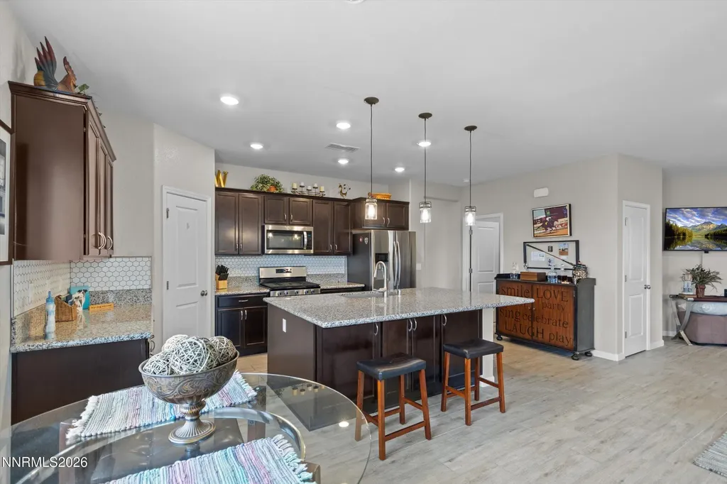 6187 Sweet Cherry Sparks NV 89436