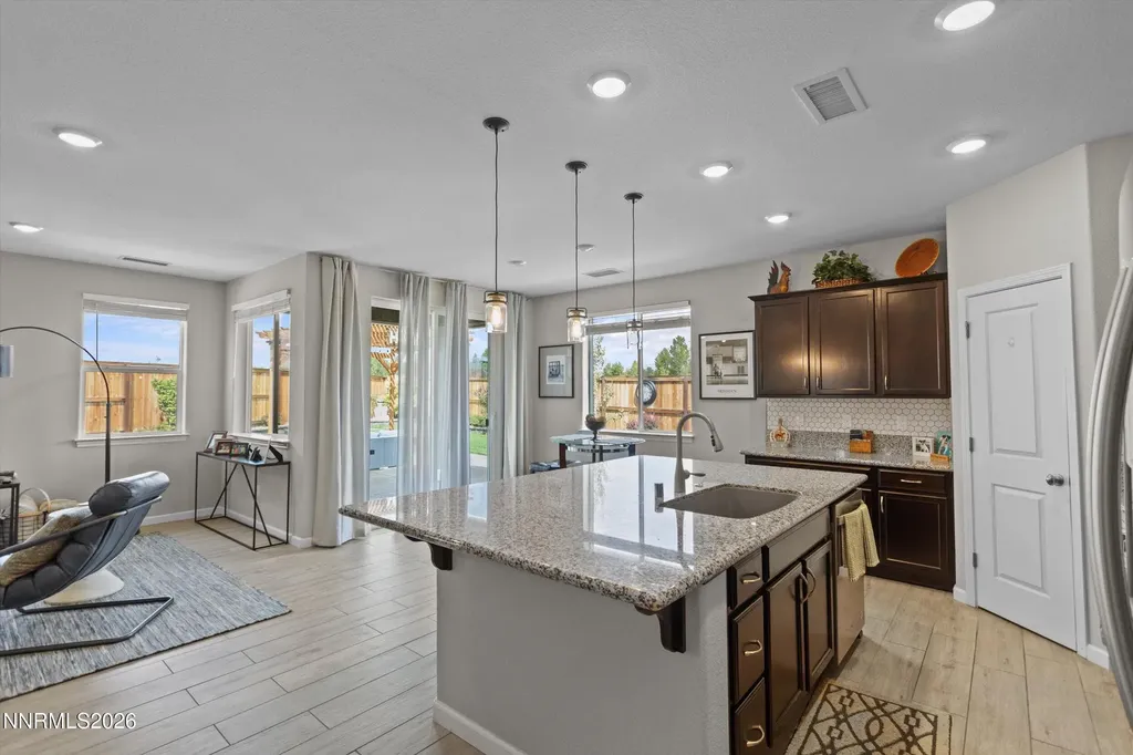 6187 Sweet Cherry Sparks NV 89436