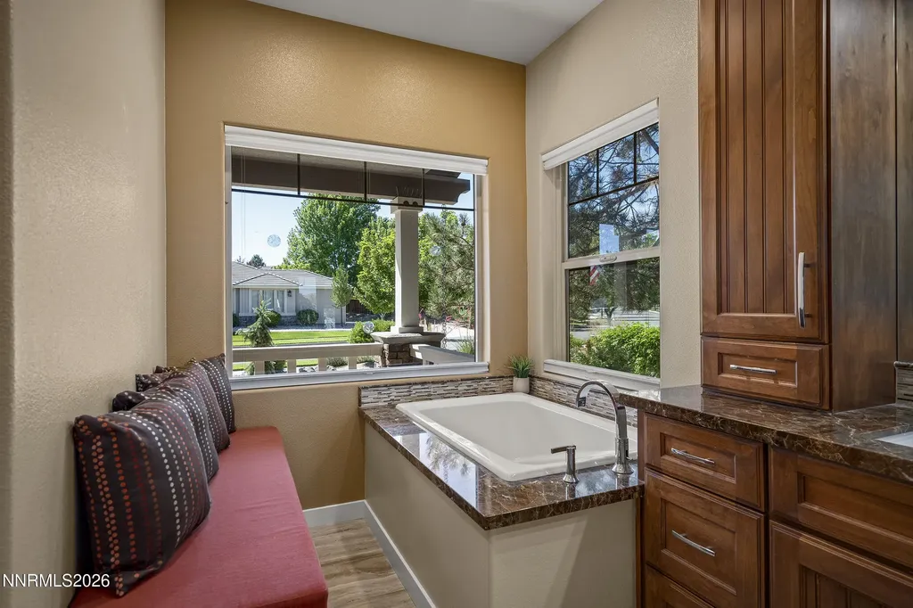 6547 Rey Del Sierra Sparks NV 89436