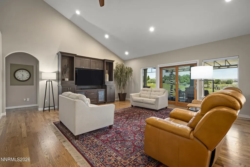 6547 Rey Del Sierra Sparks NV 89436