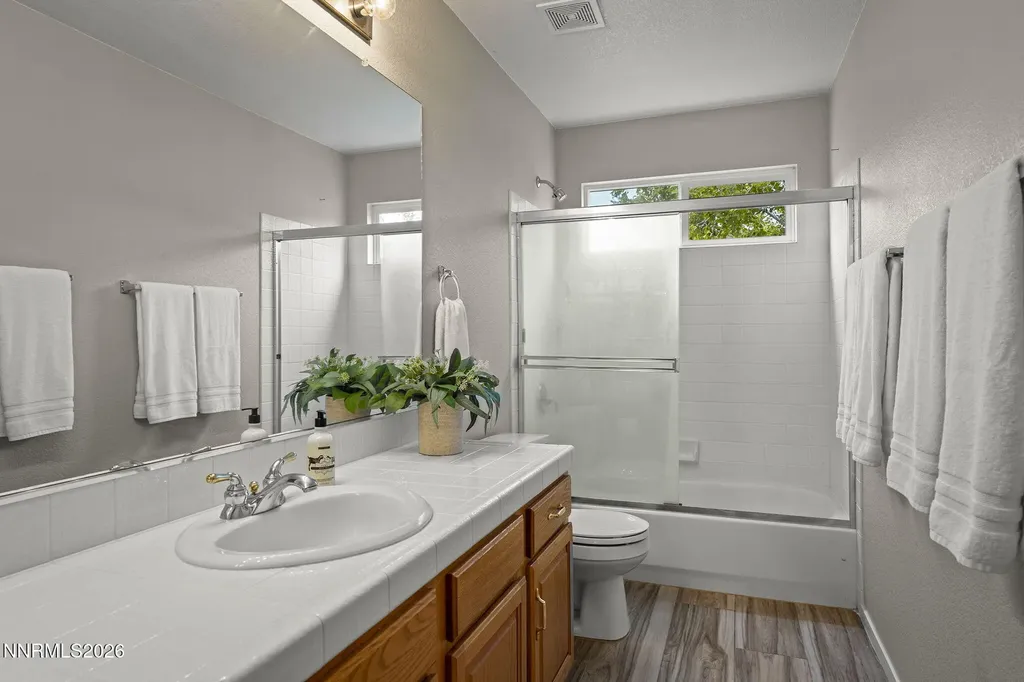 3736 Vancouver Reno NV 89511