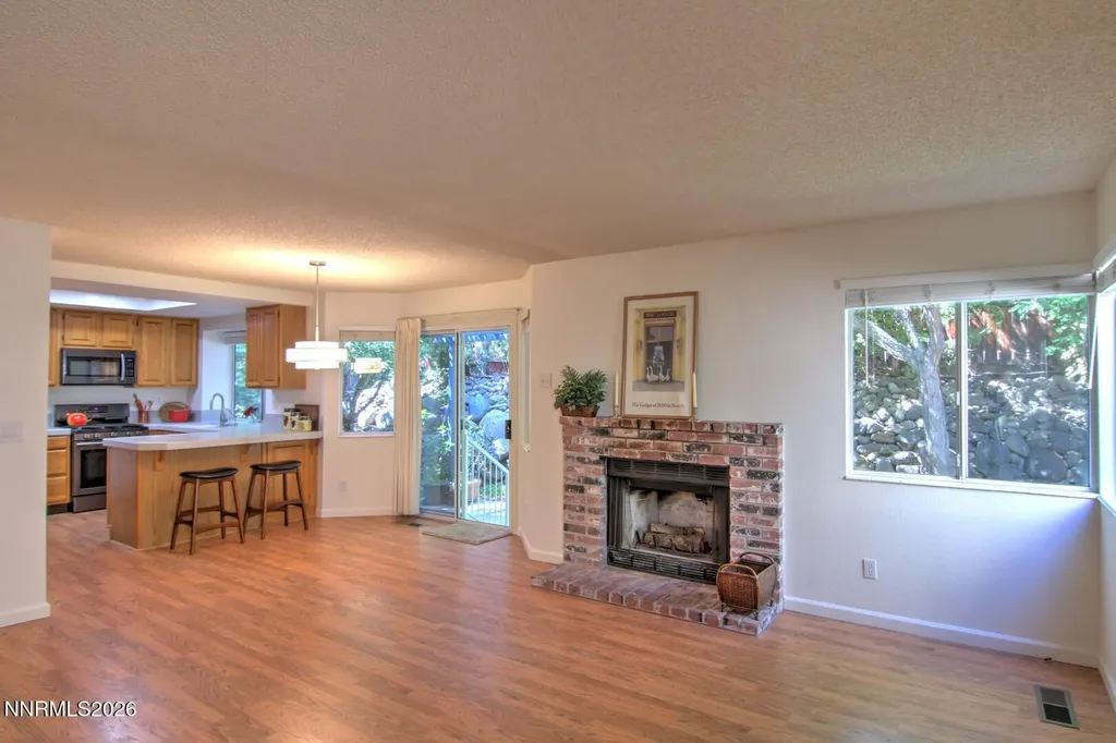 995 Leah Reno NV 89511