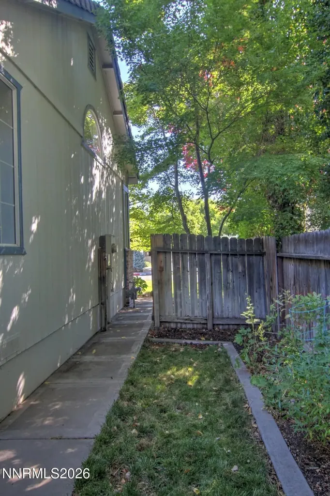 995 Leah Reno NV 89511