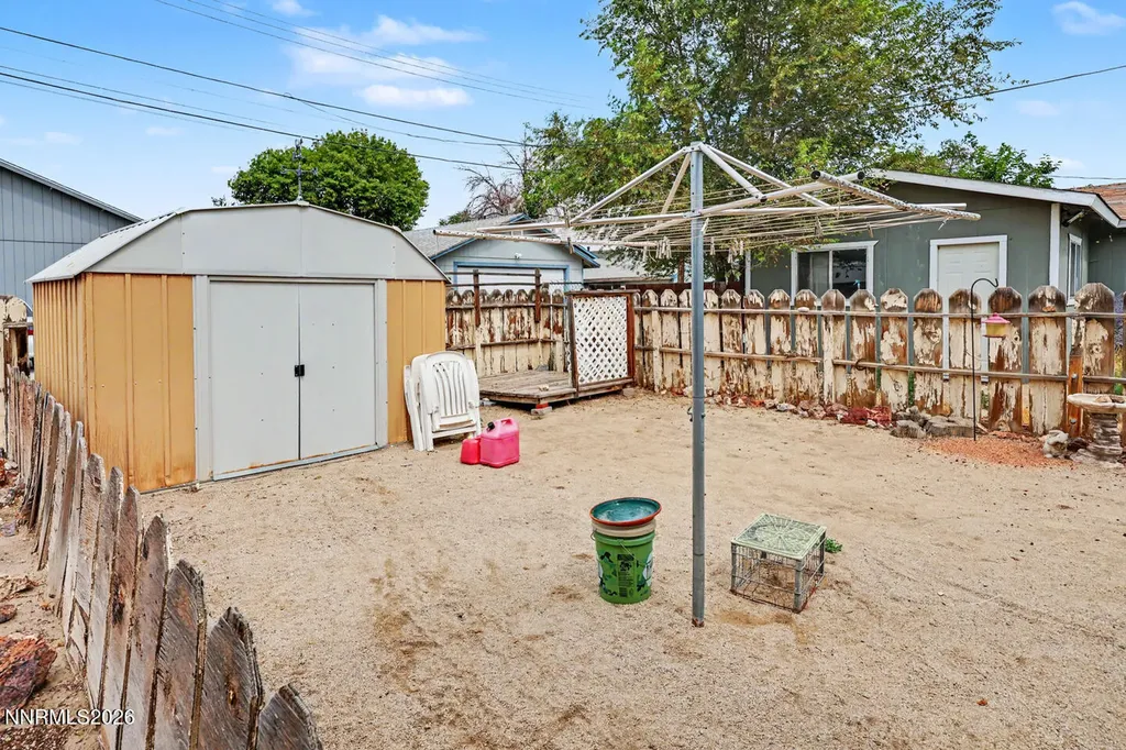 680 Douglas Fallon NV 89406