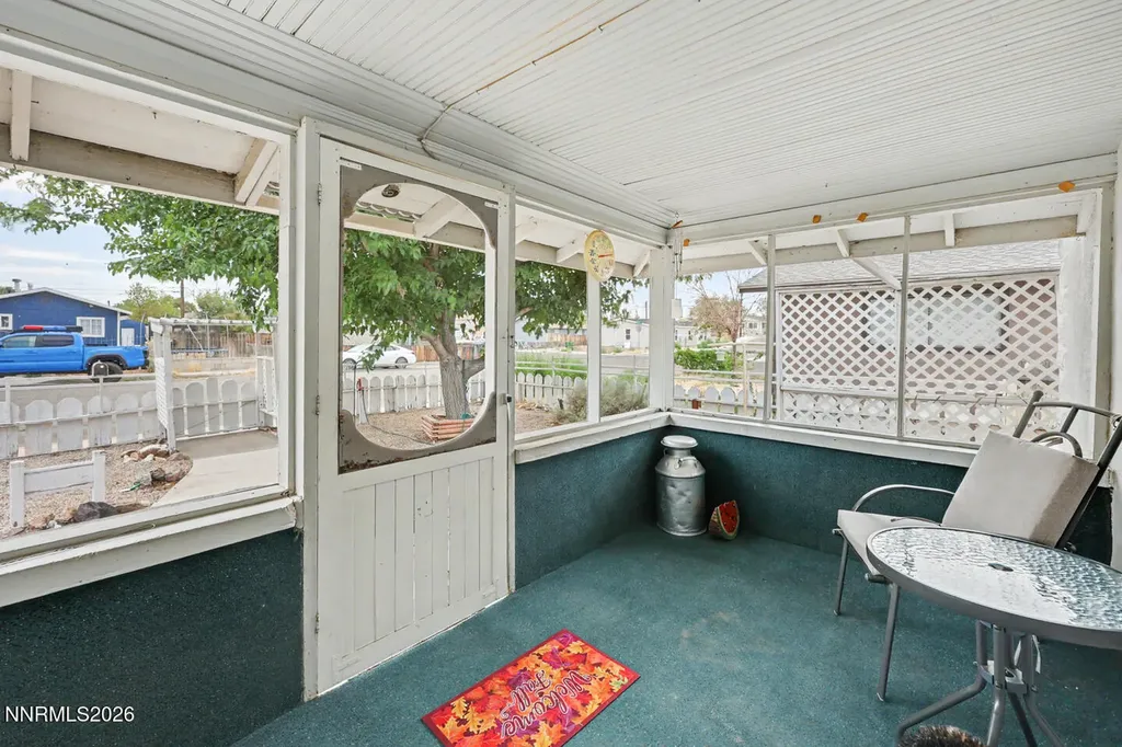680 Douglas Fallon NV 89406