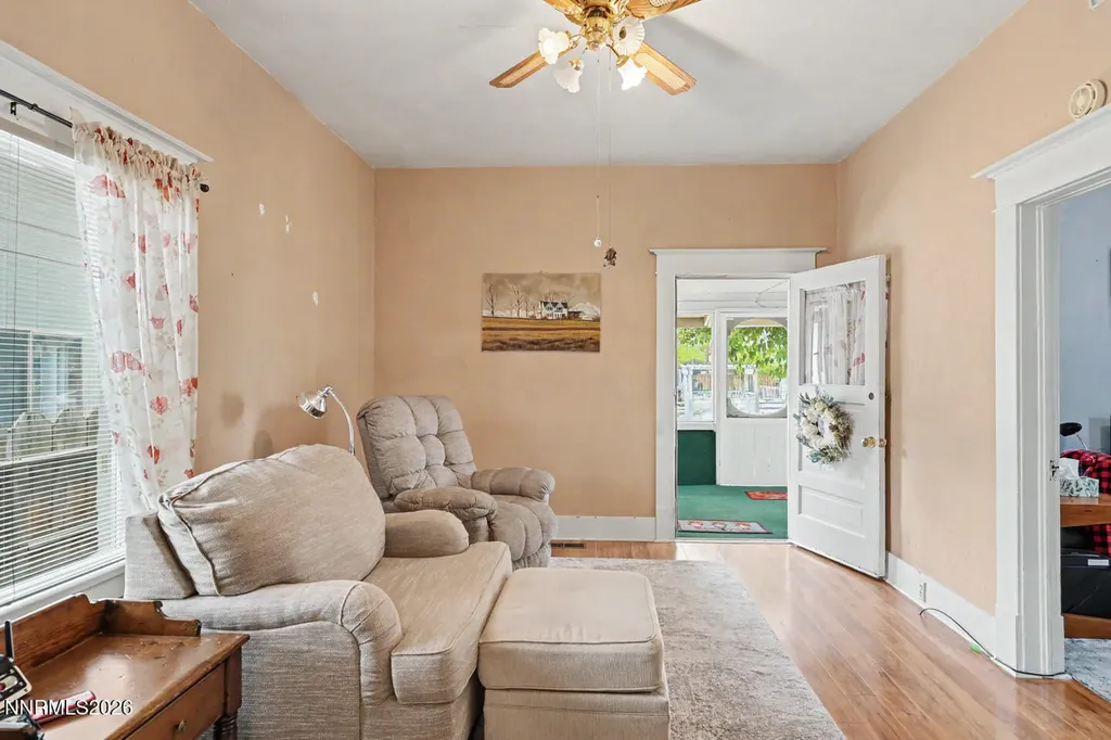 680 Douglas Fallon NV 89406