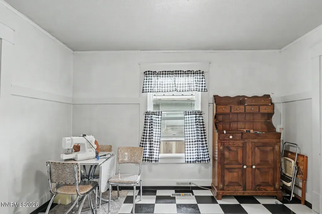 680 Douglas Fallon NV 89406