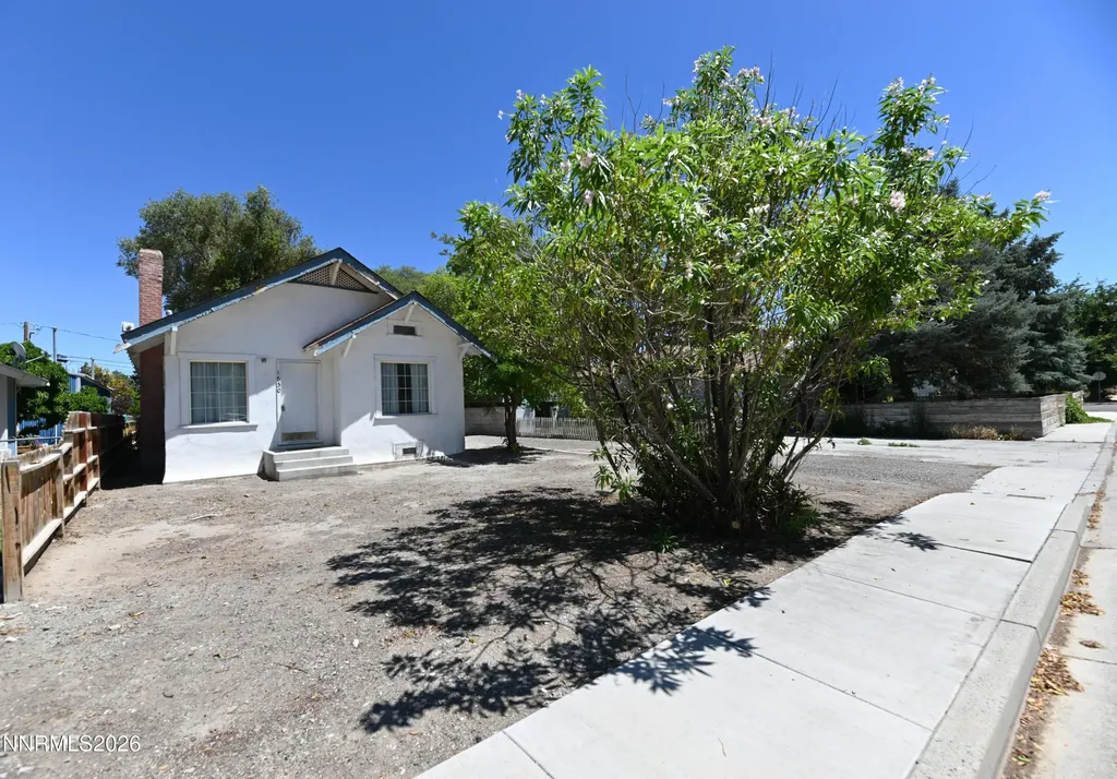 1630 Elmhurst Lovelock NV 89419