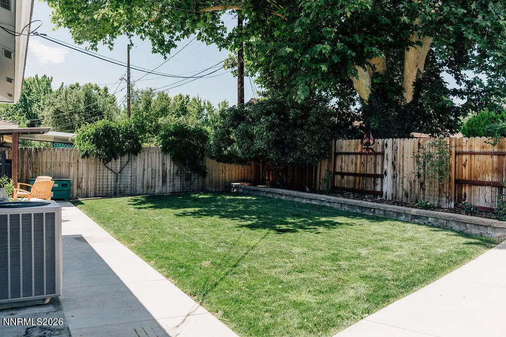2395 Lexington Sparks NV 89431