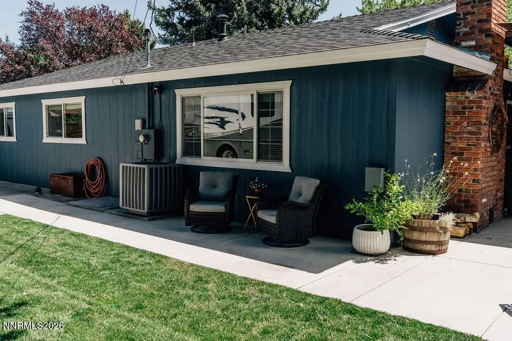 2395 Lexington Sparks NV 89431
