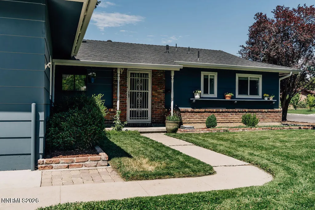 2395 Lexington Sparks NV 89431
