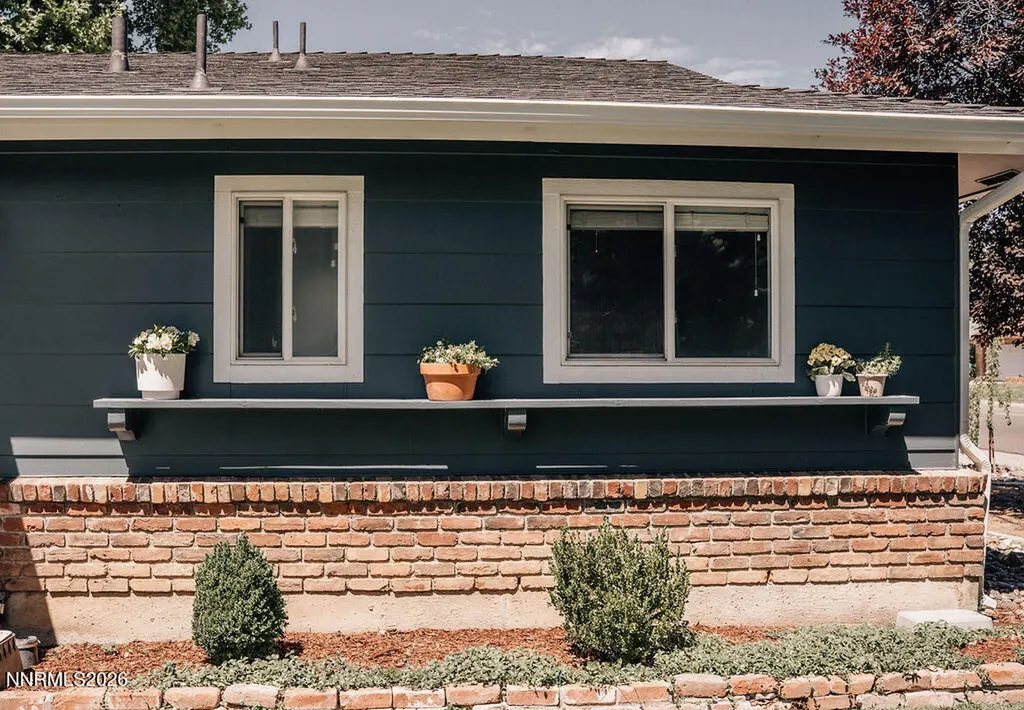 2395 Lexington Sparks NV 89431