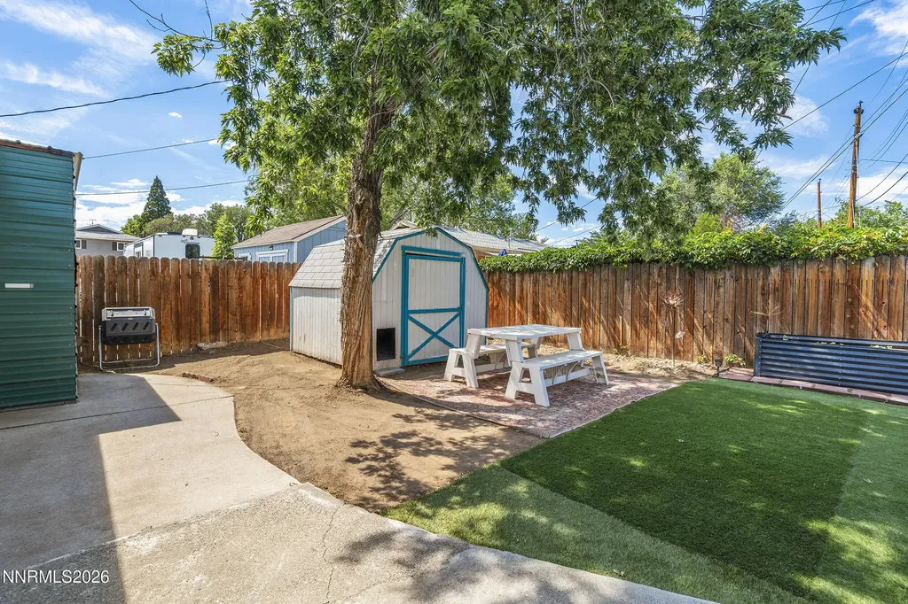 120 Emerson Sparks NV 89431