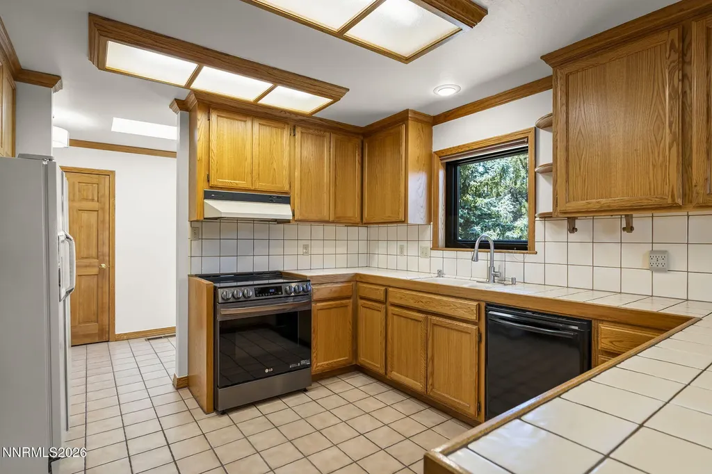 1151 Cary Creek Gardnerville NV 89460