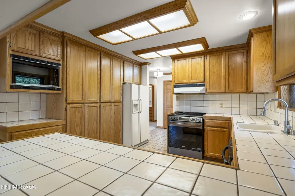 1151 Cary Creek Gardnerville NV 89460