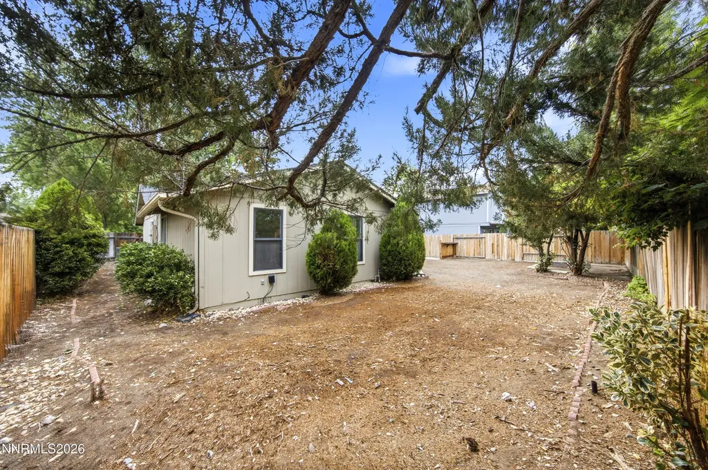 1101 Alta Vista Sparks NV 89434