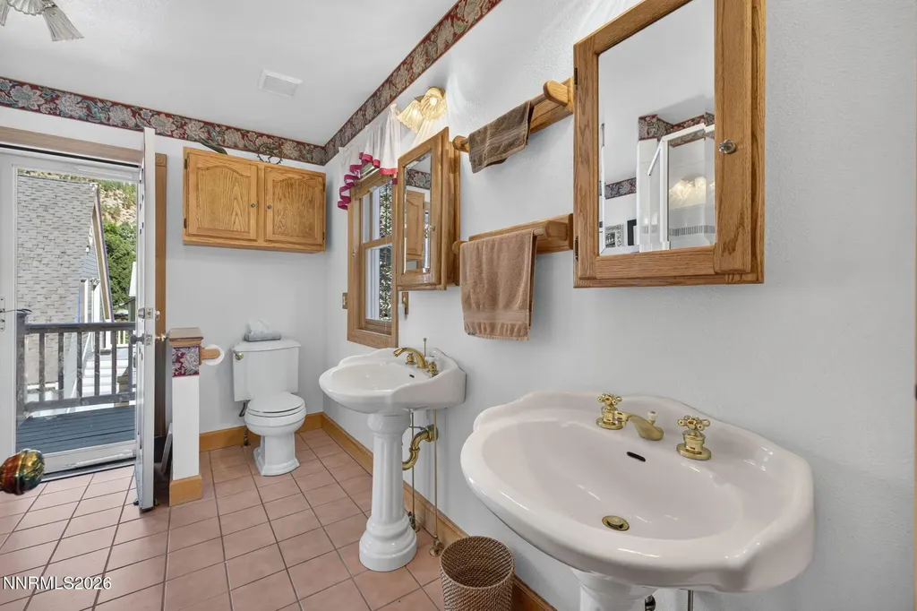 212 Kinsey Genoa NV 89411