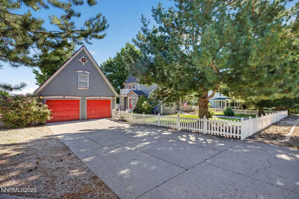 212 Kinsey Genoa NV 89411