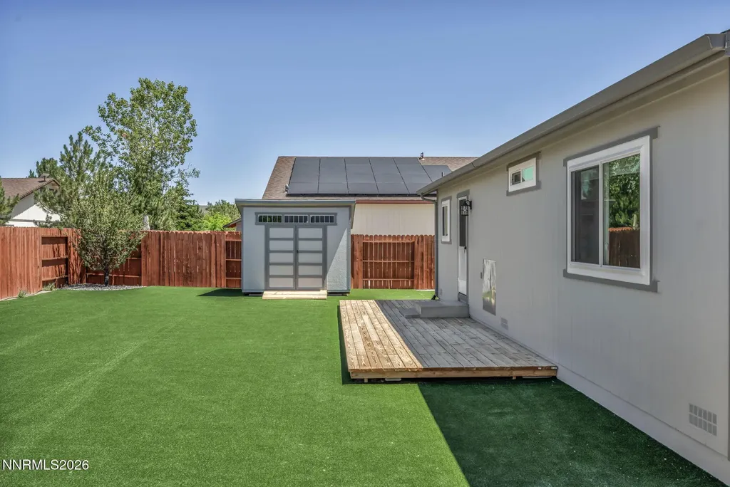 18277 Dustin Reno NV 89508