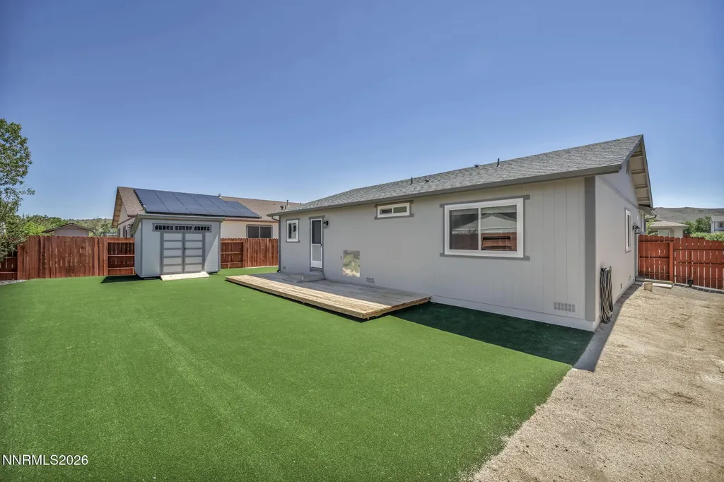 18277 Dustin Reno NV 89508