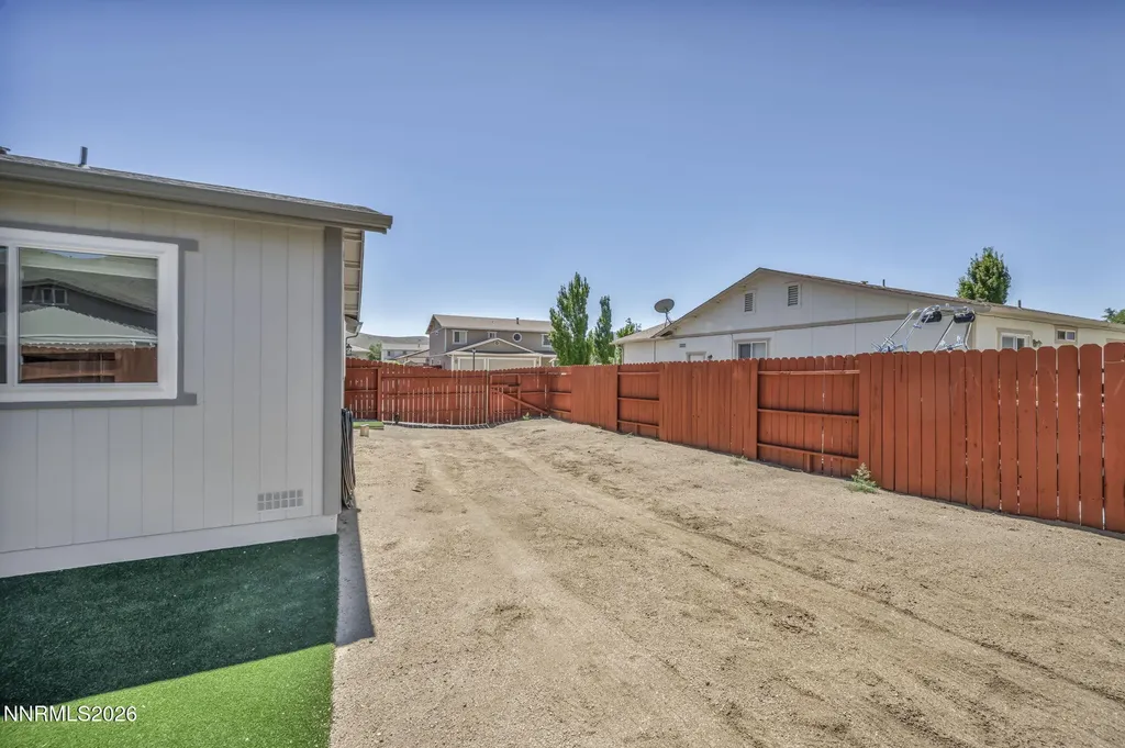 18277 Dustin Reno NV 89508